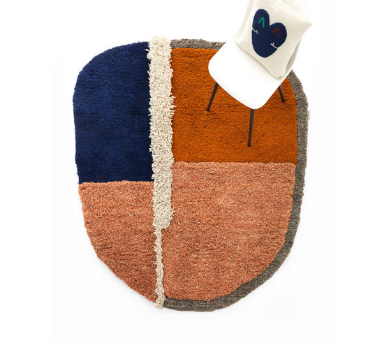 Nudo | rug large, blue/orange/ochre | Tappeti / Tappeti design | Ames