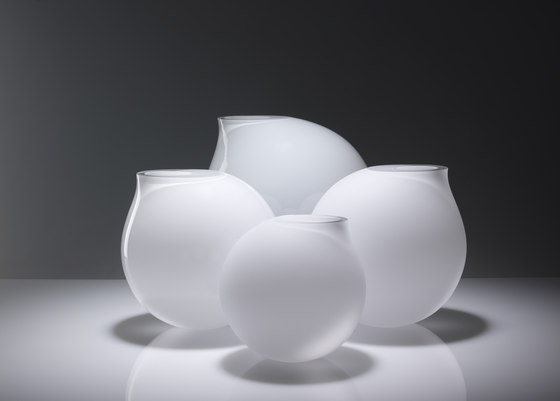 Vaza | white | Vases | Anna Torfs