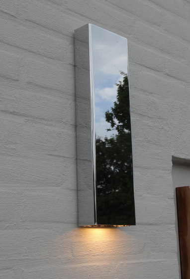 SIMPLY PILLAR down Wall large Chrome LED | Lámparas exteriores de pared | PVD Concept