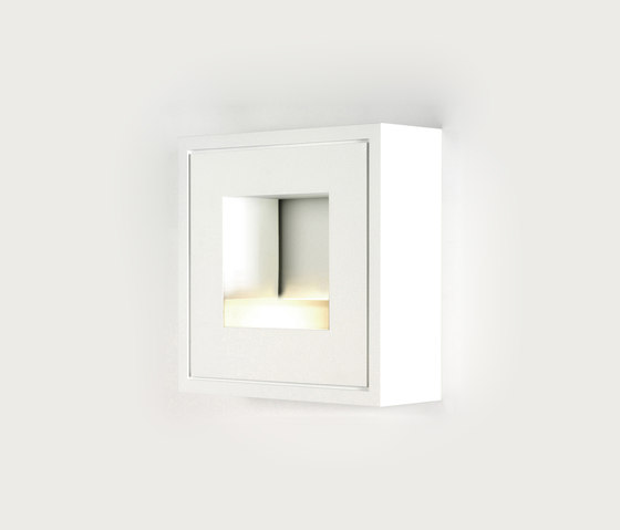 WHITE LINE WALL SMALL | Lampade parete | PVD Concept