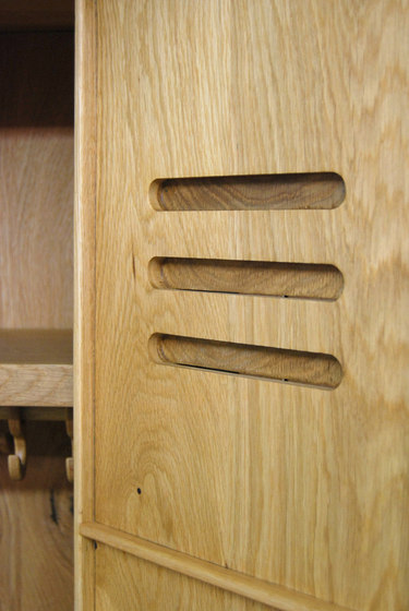 Locky 2 Solid Oak cabinet | Armoires | Tuttobene