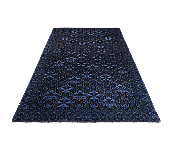 Jacquard Woven | Crystal Rose rug | Rugs | moooi carpets