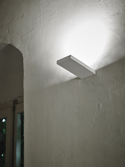 Flame Wall Light Fixture | Lampade parete | Inbani