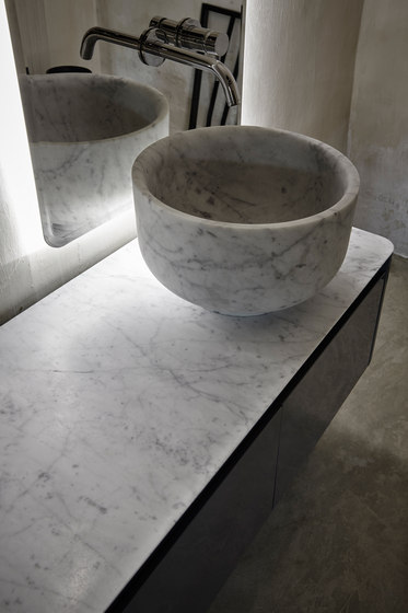 Origin Top Mounted White Carrara Marble H25 Washbasin | Lavabos | Inbani