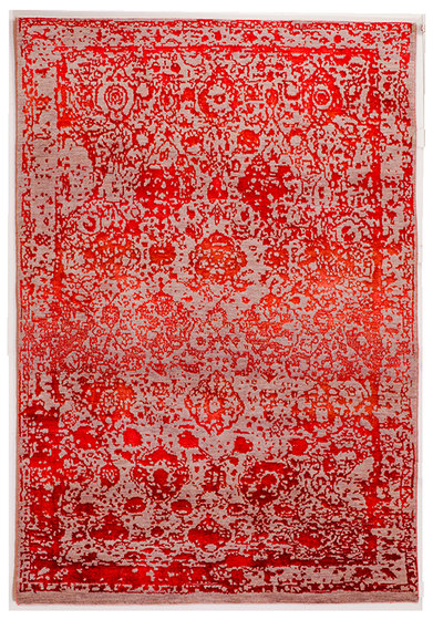 Designer Isfahan Abrashed Floral Cartouches in Red on Silver Grey | Formatteppiche | Zollanvari