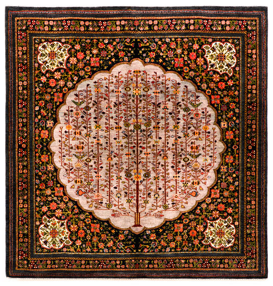 Transitional Formal Tree of Life in a Medallion | Tapis / Tapis de designers | Zollanvari