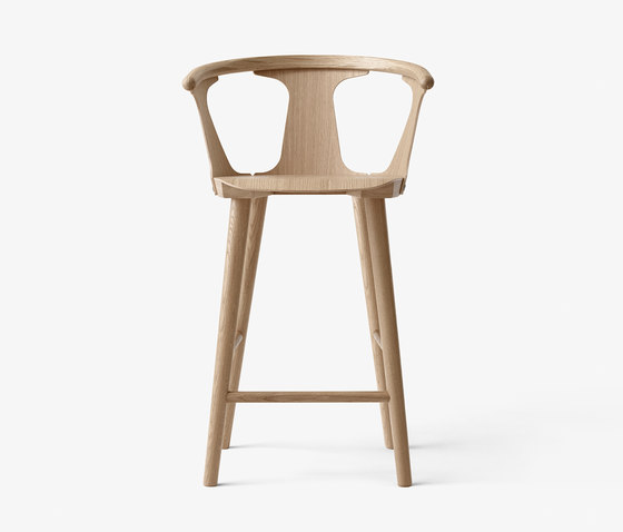 In Between SK7 Oiled Oak | Bar stools | &TRADITION