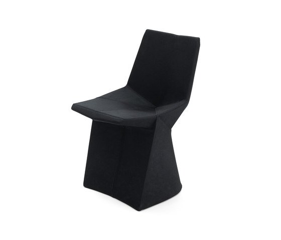 Mars Black Edition | Chairs | ClassiCon