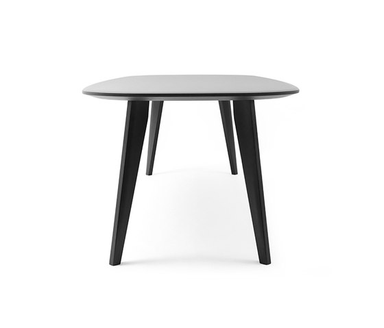 Sqround Extended Table | Esstische | Tristan Frencken