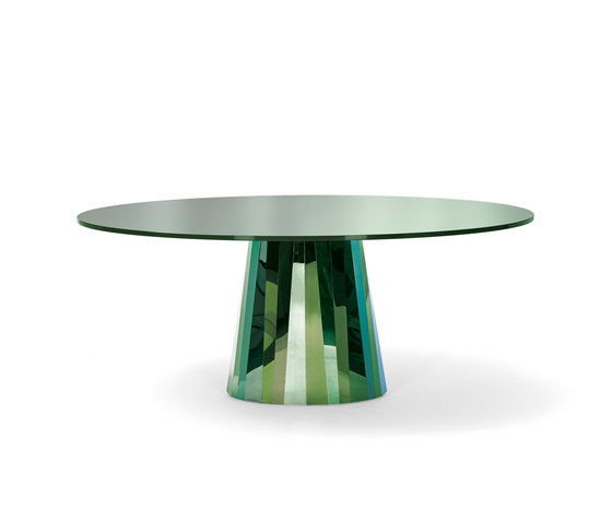 Pli Table Topas Green | Dining tables | ClassiCon