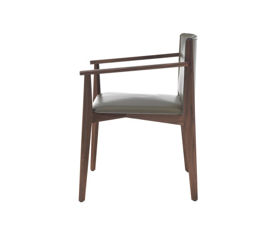 Ionis chaise avec accoudoirs | Chaises | Porada