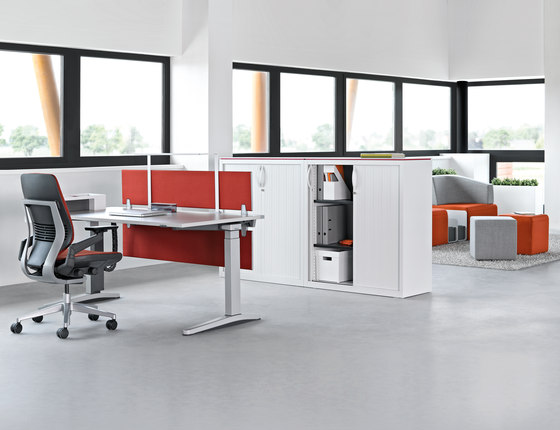 Ology | Tables collectivités | Steelcase
