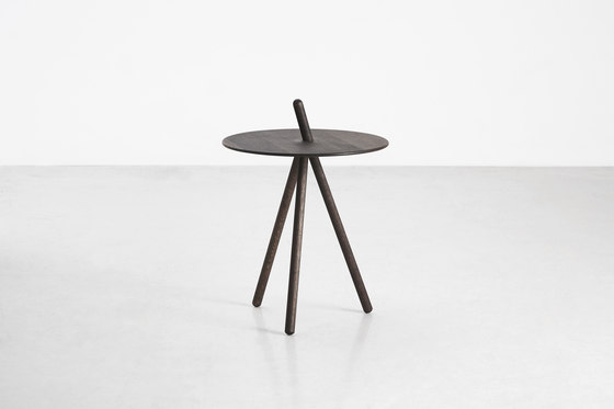 Come Here Side Table | Beistelltische | WOUD