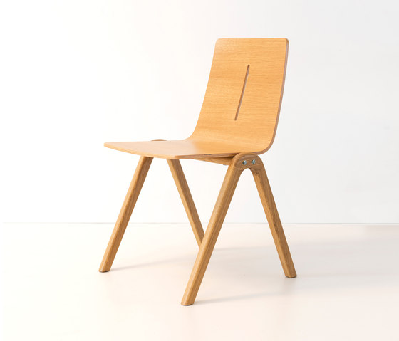 Cross A line Chair | Chairs | dutchglobe