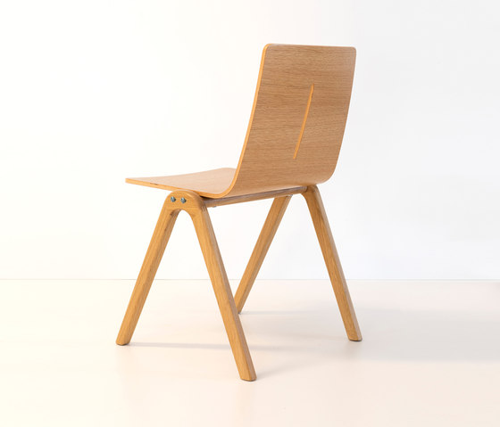 Cross A line Chair | Stühle | dutchglobe