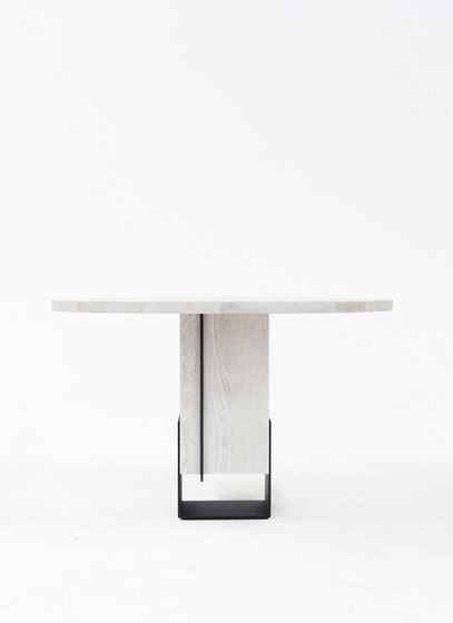 Kitale Dining Table Round | Esstische | Van Rossum