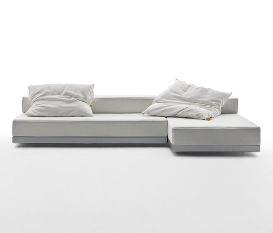 Bed & Breakfast | Sofa Bed | Canapés | Saba Italia