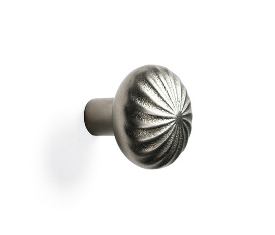 Knobs & T-Pulls - CK-430 | Cabinet knobs | Sun Valley Bronze