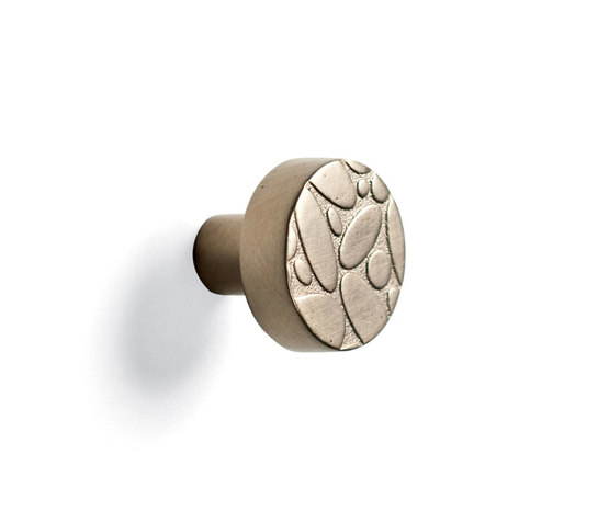 Knobs & T-Pulls - CK-432 | Cabinet knobs | Sun Valley Bronze