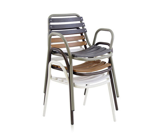 Light Armchair | Chairs | emuamericas