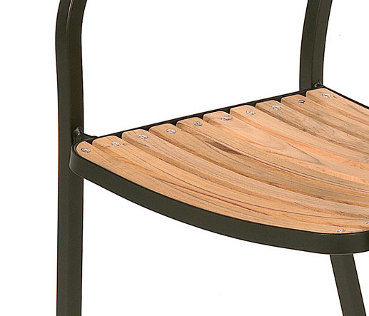 Segno Armchair | Chairs | emuamericas