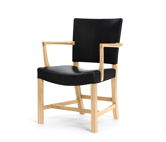 The Red Armchair | Oak 37581 | Chairs | Carl Hansen & Søn
