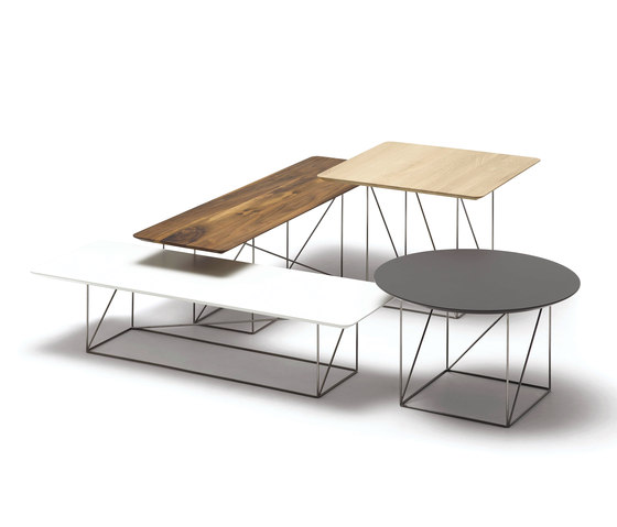 Pilotis Side Tables | Mesas de centro | COR Sitzmöbel