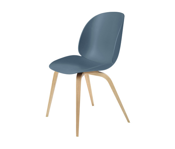 Beetle Chair – wood base | Chaises | GUBI