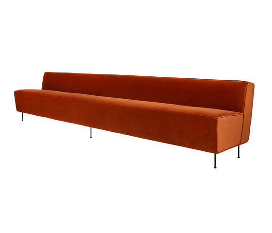 Modern Line Sofa - Dining Height | Sofás | GUBI
