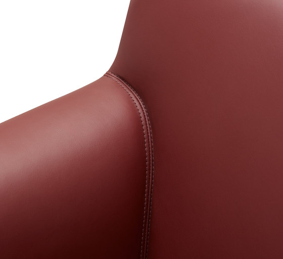 Alexa 3 Seat Sofa | Divani | Boss Design