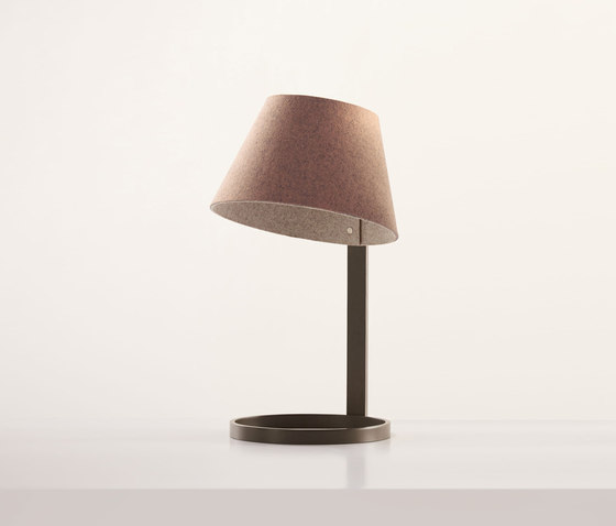 Sanna Lamp | Lámparas de sobremesa | Teknion