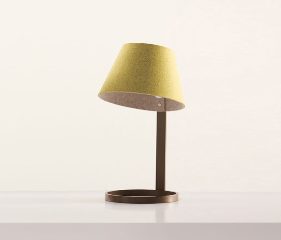 Sanna Lamp | Lampade tavolo | Teknion