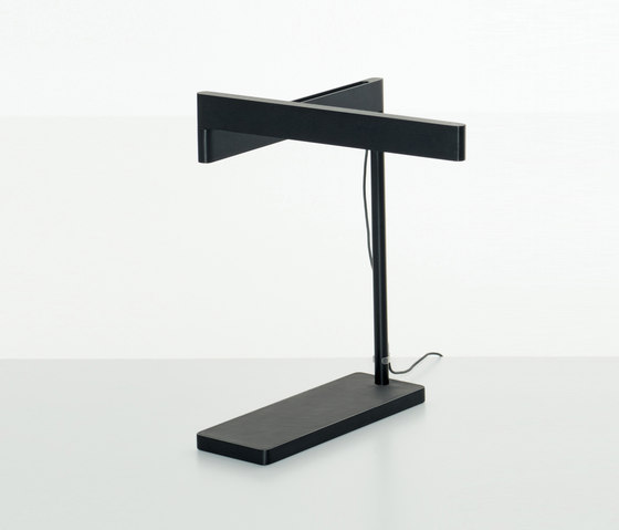 Sanna Lightbar | Luminaires de table | Teknion