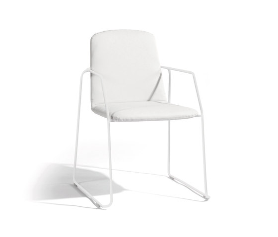 Loop dining chair | Chairs | Manutti