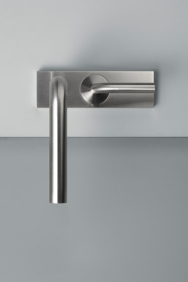 Levo | Stainless steel Wash Basin Mixer | Robinetterie pour lavabo | Quadrodesign
