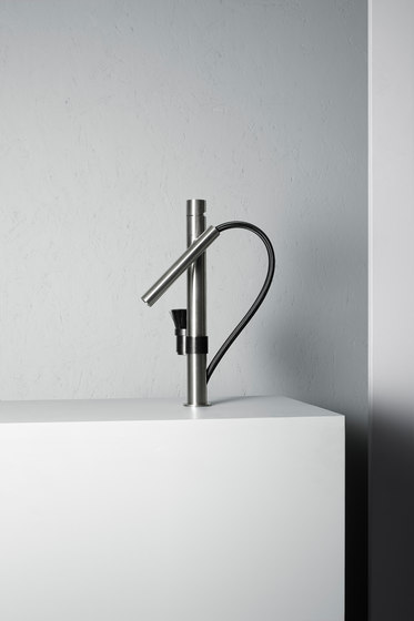 Kitchen Inox | Stainless steel Kitchen sink mixer with swivel and detachable spout | Küchenarmaturen | Quadrodesign