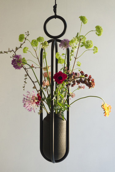 Blumenampel Edition Raumobjekt | Pflanzgefäße | Atelier Haußmann