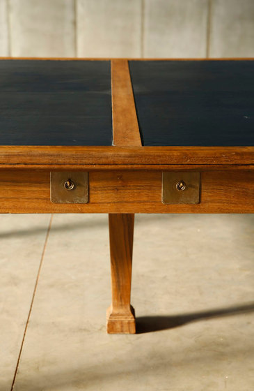 Antique Library Table | Contract tables | Heerenhuis