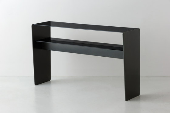 SLED | console | Mesas consola | By interiors inc.