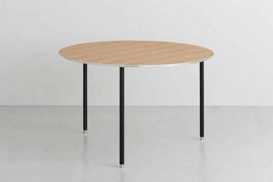 TEE | table round | Tables collectivités | By interiors inc.