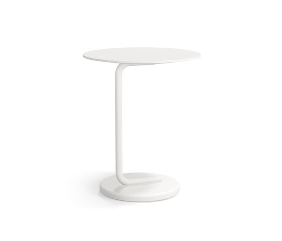 Curling Table | Side tables | Materia