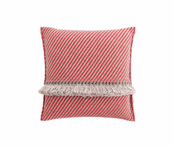 Garden Layers Big Cushion Diagonal almond-red | Kissen | GAN