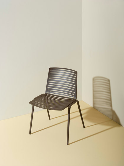 Zebra Chair | Chairs | Fast