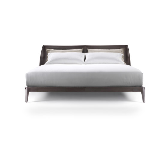 Isabel Bed | Beds | Flexform