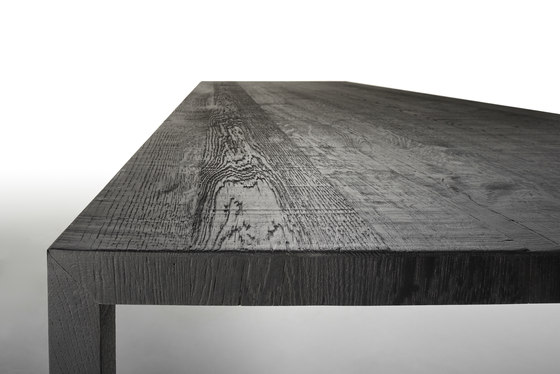 Tense Material Carbon | Dining tables | MDF Italia