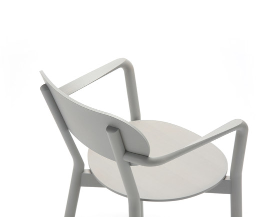 Castor Armchair | Chairs | Karimoku New Standard