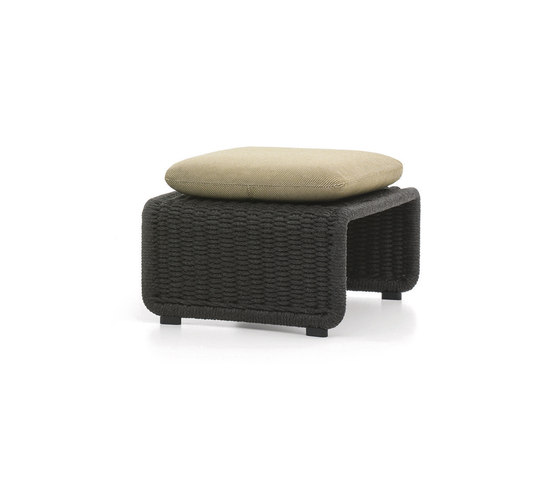 Halley Outdoor footstool | Poufs | Minotti