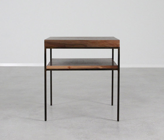 Serrano End Table | Beistelltische | Pfeifer Studio