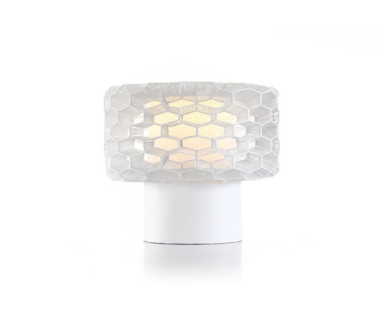 Honeycomb Table Lamp, White, Large | Luminaires de table | Oggetti