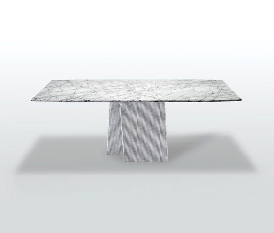 Versatile Dining Table | Dining tables | Oggetti
